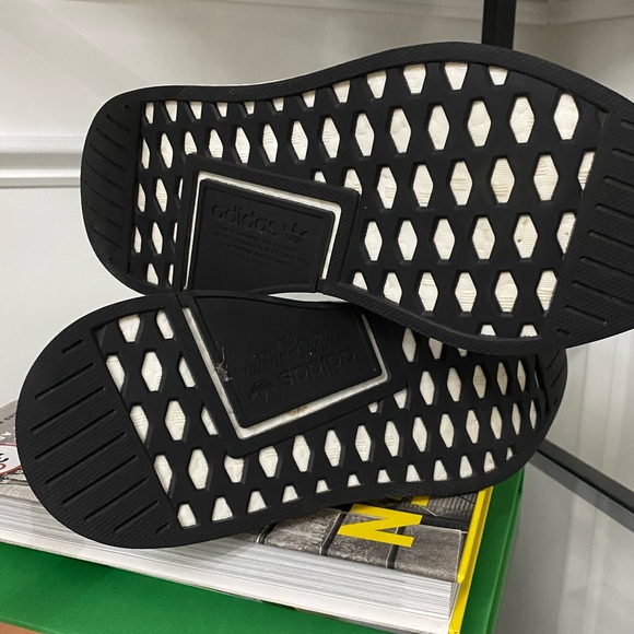 Men’s Adidas NMDs - Picture 4 of 4